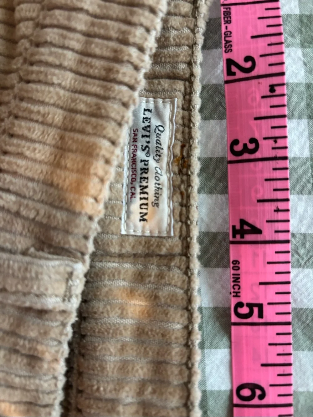 Levi's Ribcage Straight Ankle Corduroy Jeans in Granola